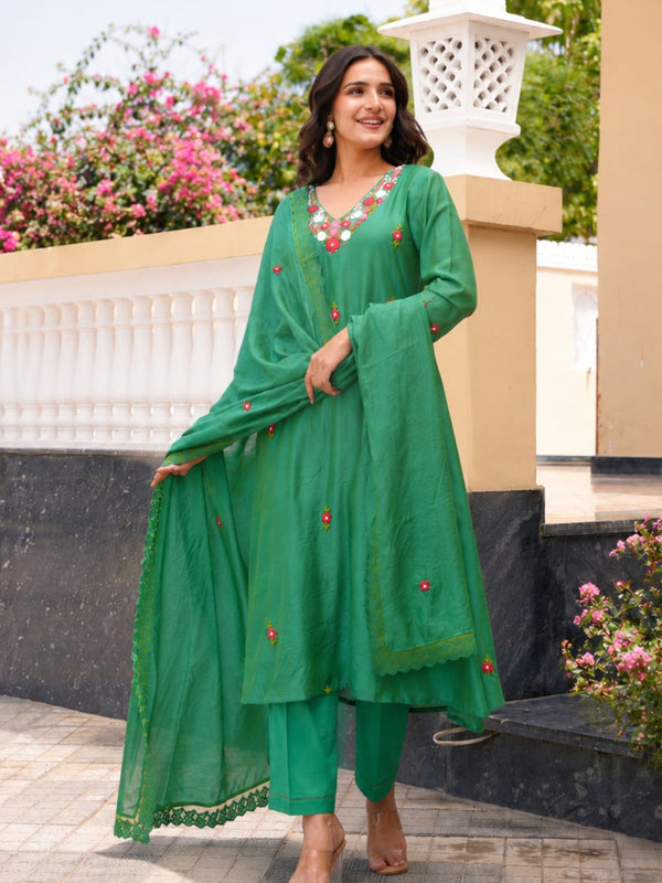 Green Floral Hand Embroidered Chanderi Kurta Set