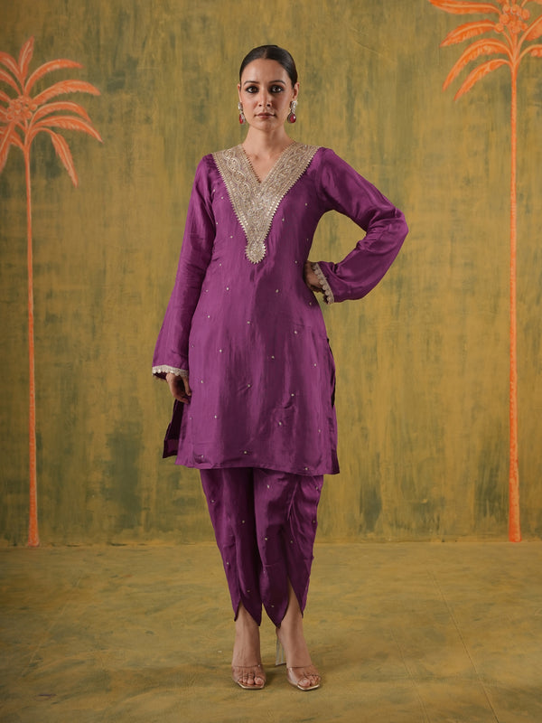 Rani Lavanya Embroidered Silk Dhoti Set