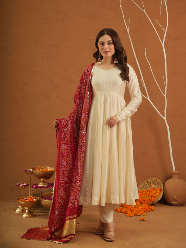 Roohi Off White Chanderi Set With Bandhej Dupatta