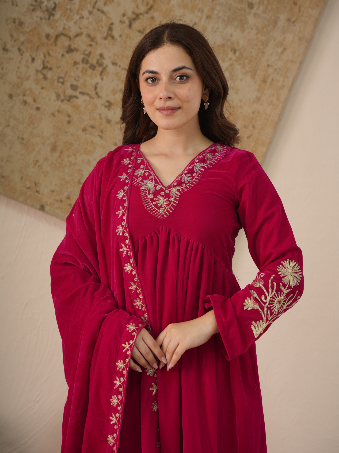 Inaya Rani Pink Velvet Kurta With Pant & Dupatta