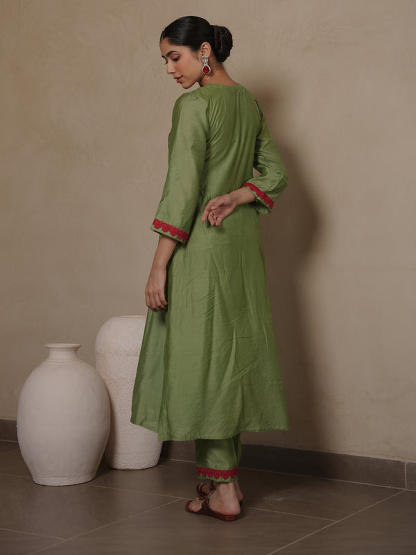 GAZANIA GREEN CHANDERI AARIWORK SUIT SET