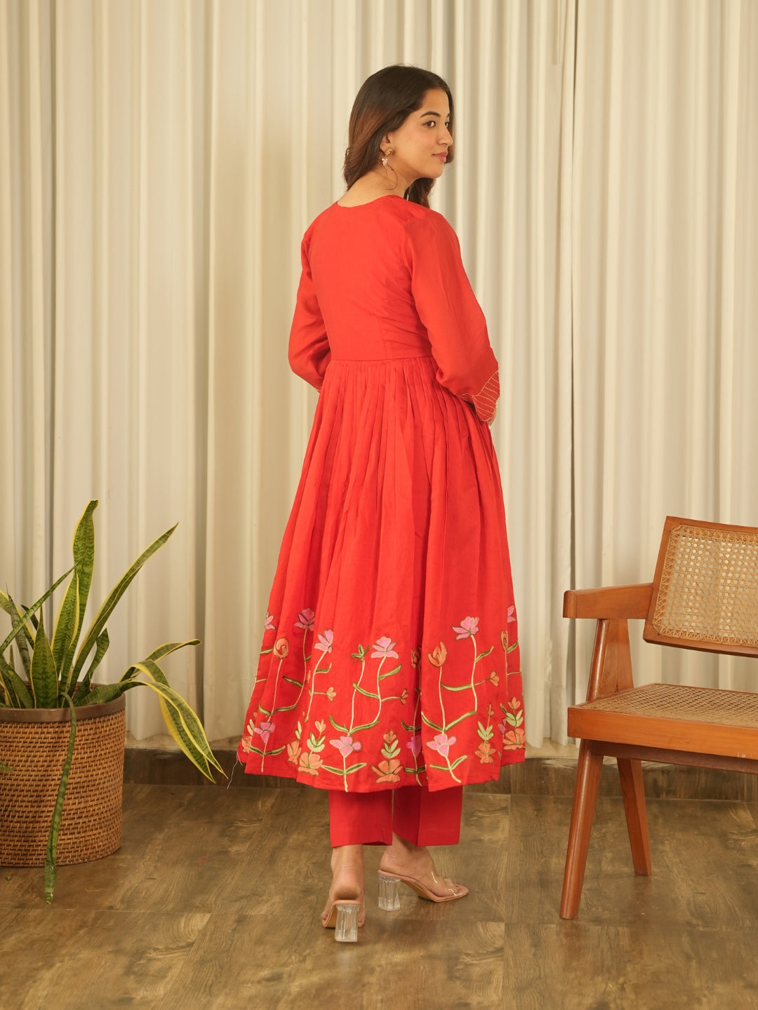 Red Chanderi Aari Embroidery Kurta Set with Pant & Dupatta