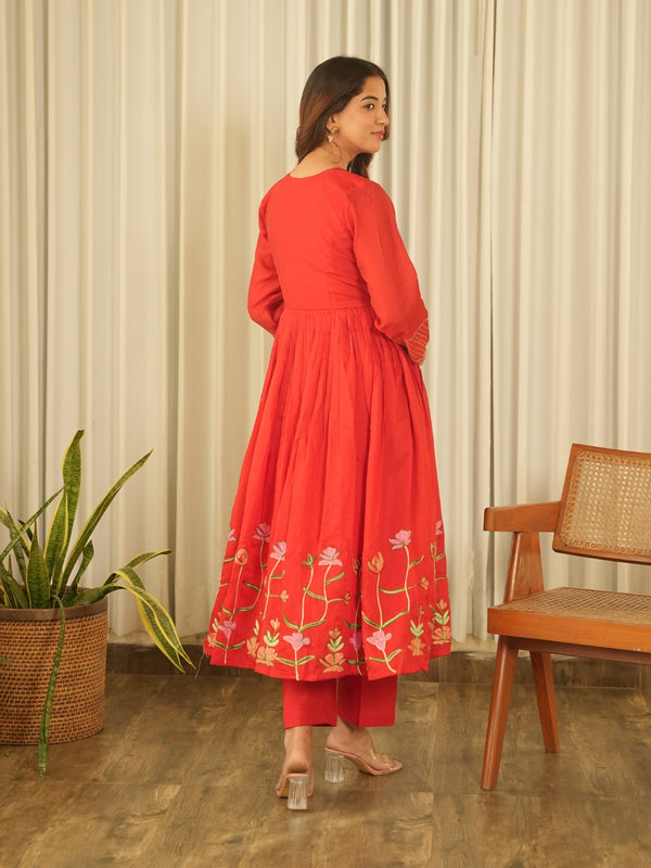 Red Chanderi Aari Embroidery Kurta Set with Pant & Dupatta