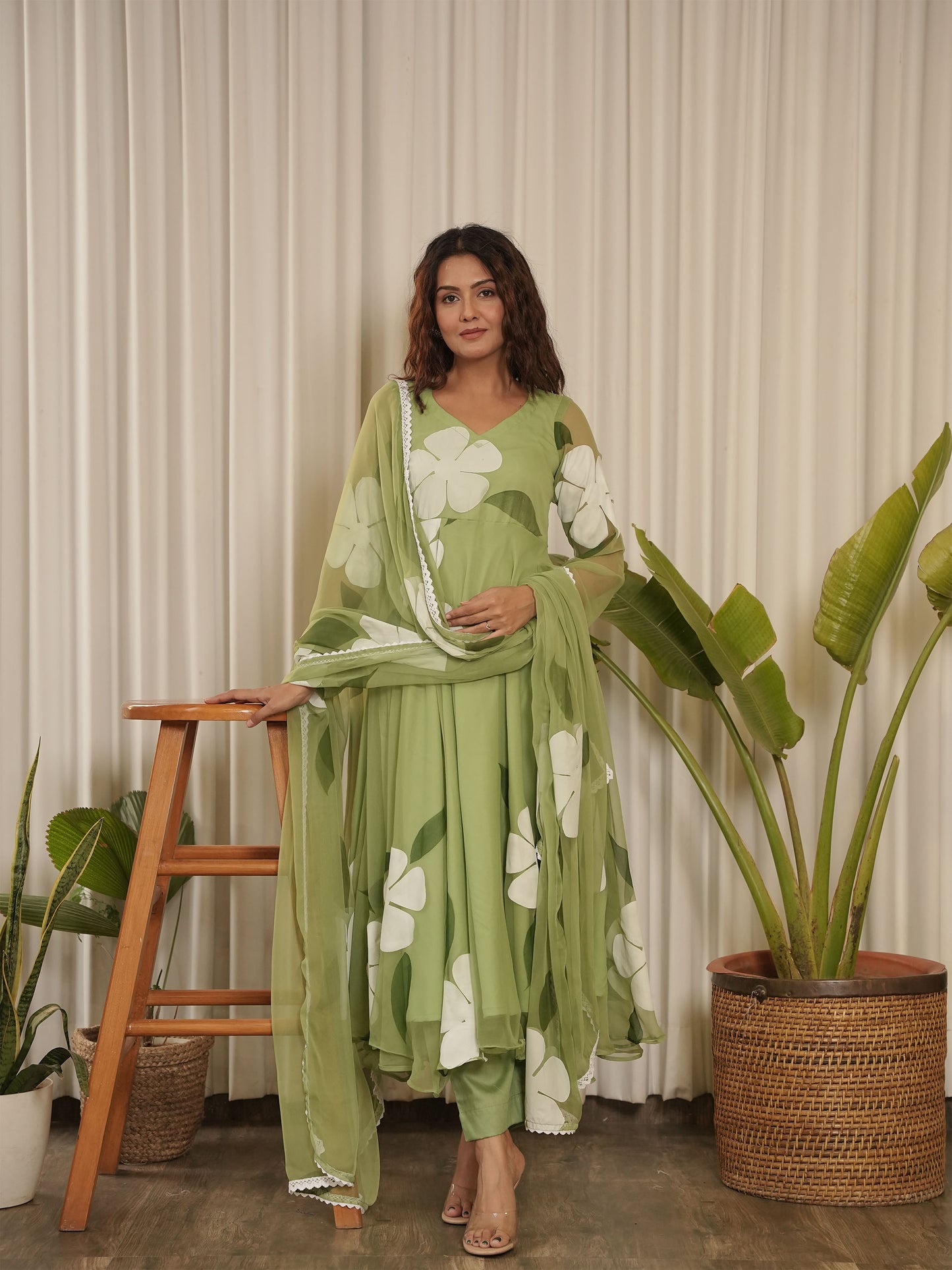 Aaira Suit Set