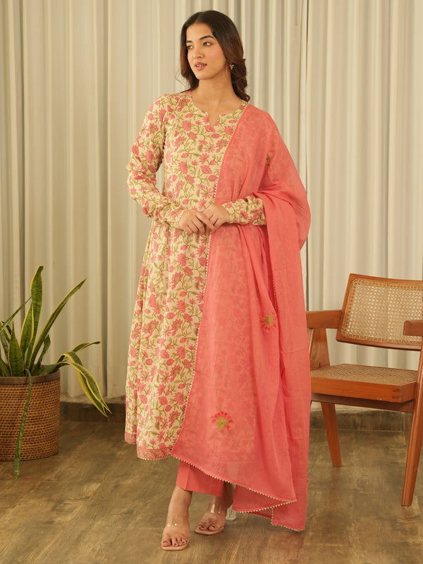 Peach Floral Screen Print Kurta Set with Pant & Dupatta