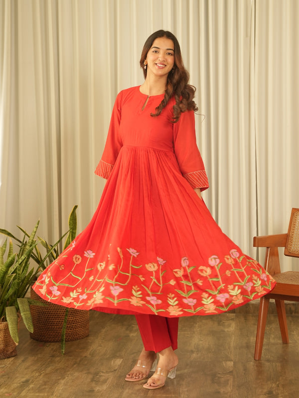 Red Chanderi Aari Embroidery Kurta Set with Pant & Dupatta