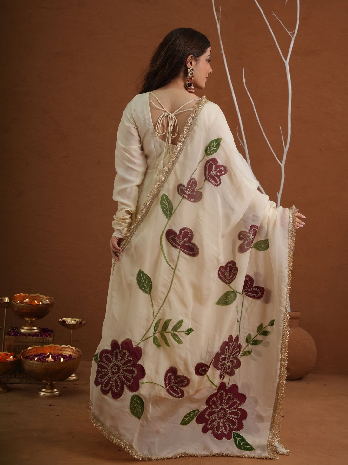Nayab Off White Silk With Handpaint Dupatta