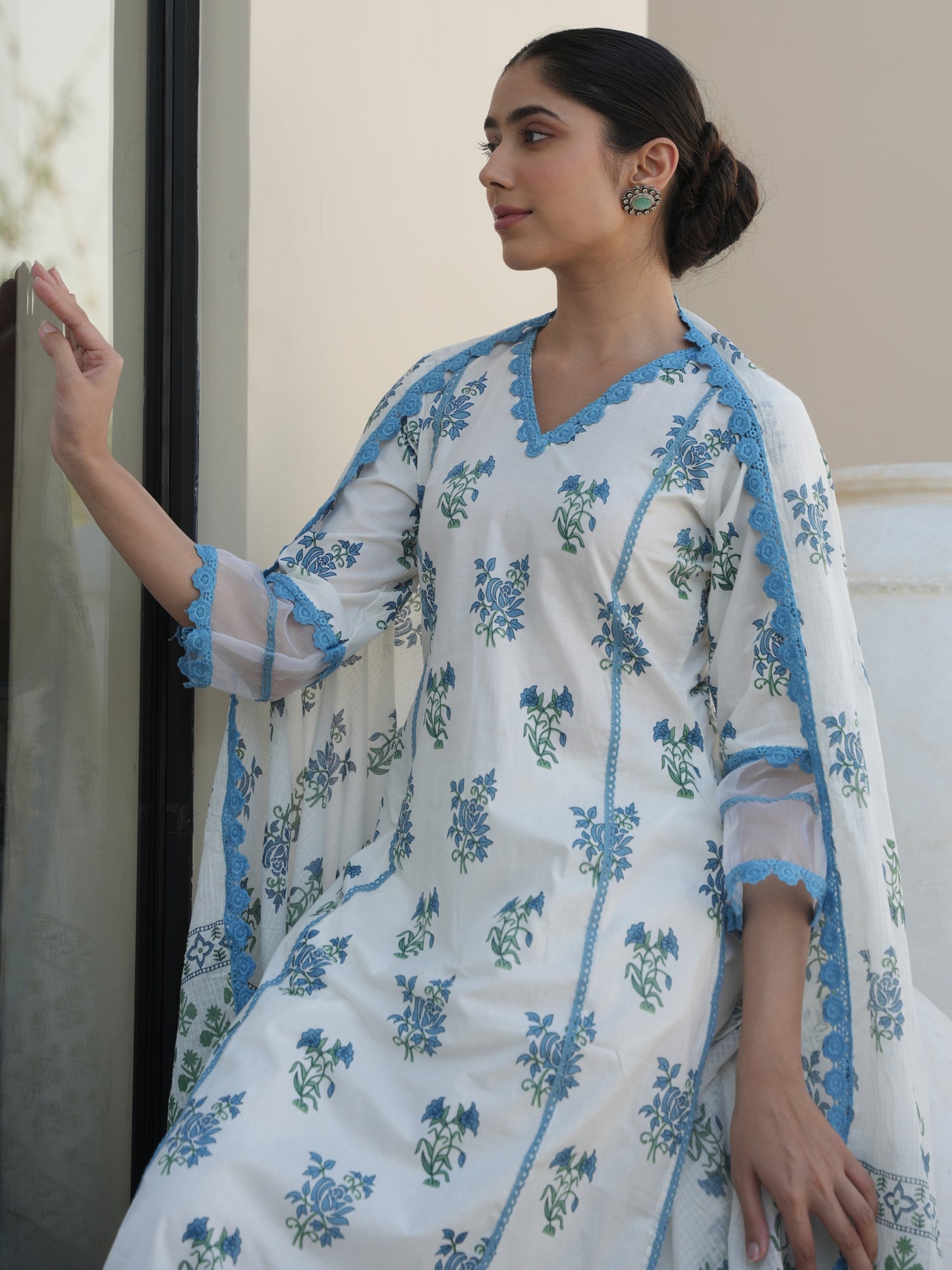 MAGNOLIA WHITE COTTON BLOCK PRINT SUIT SET