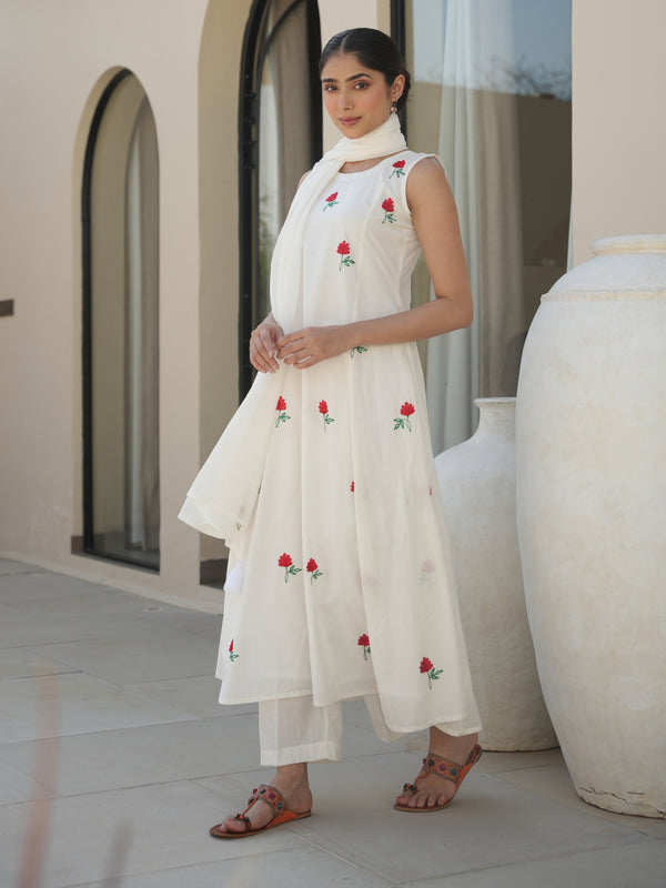 SEGO WHITE COTTON FLORAL EMBROIDERY SUIT SET