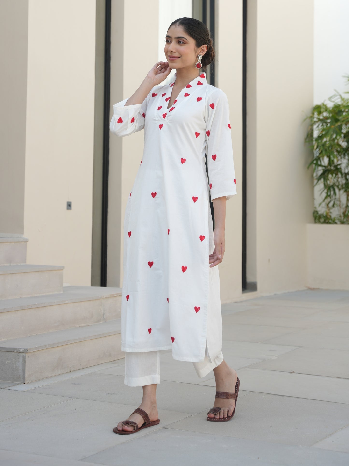 LUV WHITE COTTON HEART EMBROIDERED SUIT SET