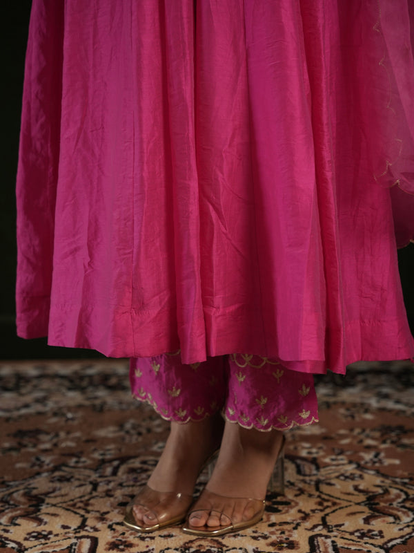 CHAAND FUCHSIA PINK CHANDERI AARI WORK WITH HEAVY BOTTOM SUIT SET