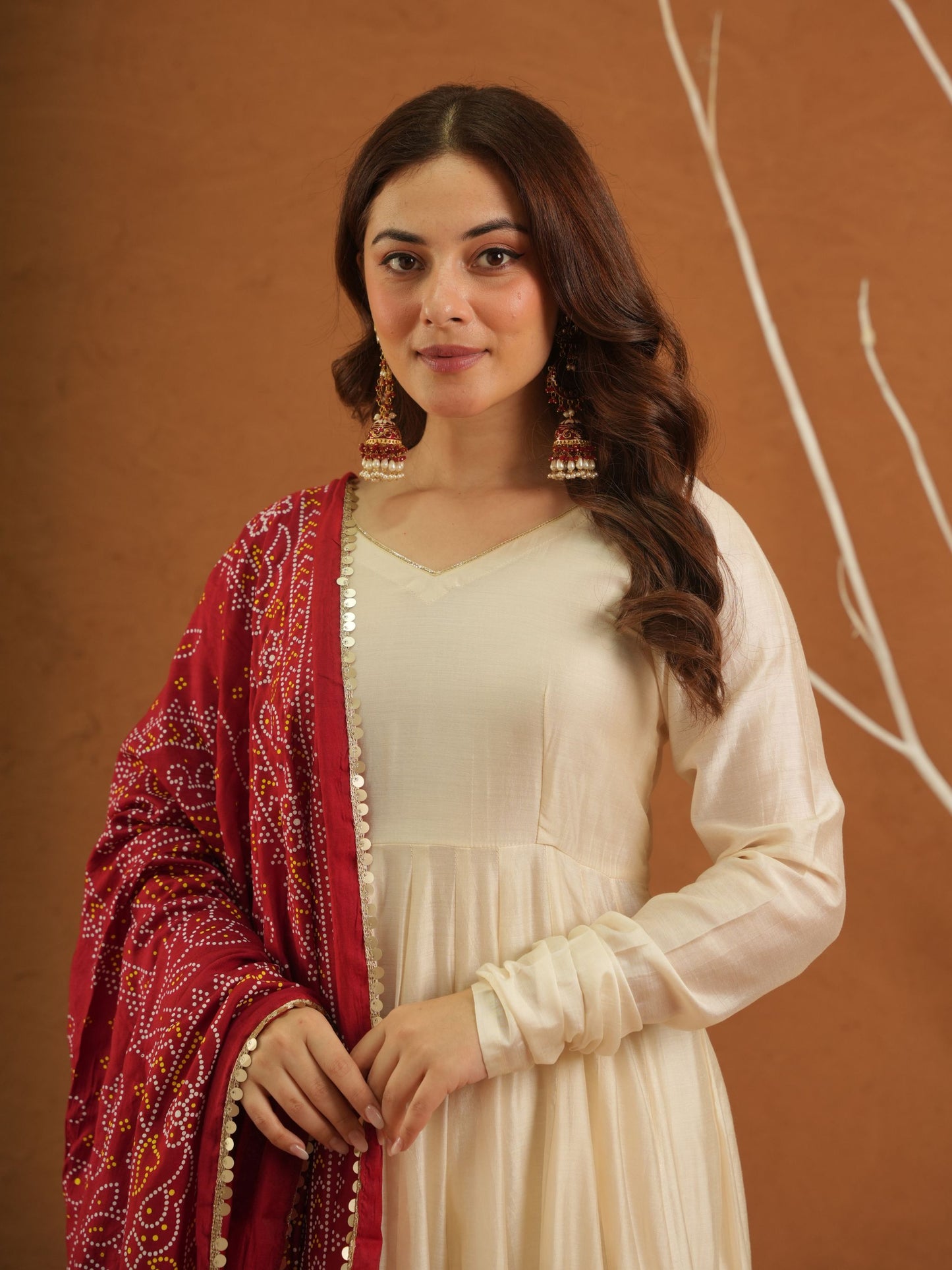 Roohi Off White Chanderi Set With Bandhej Dupatta