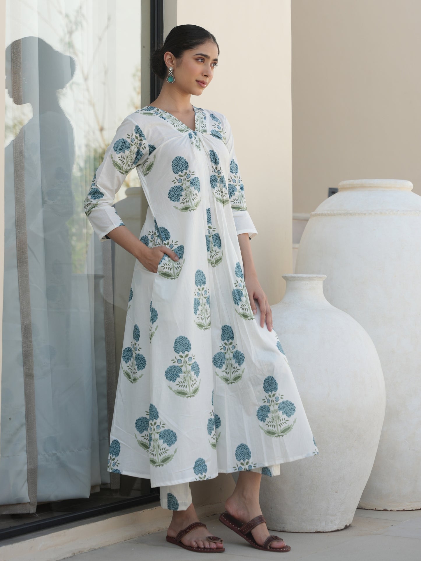 TUDOR WHITE COTTON BLOCK PRINT SUIT SET