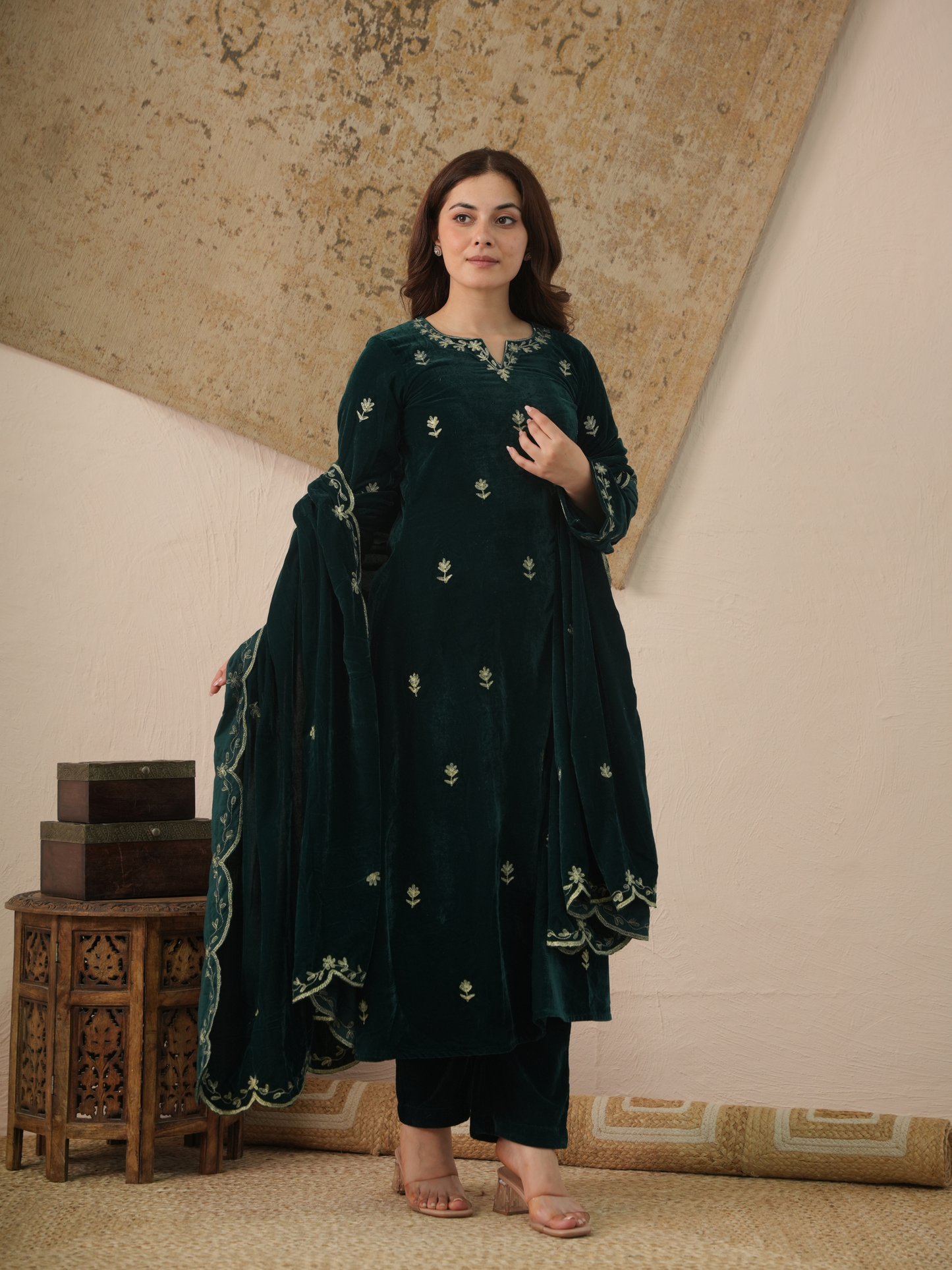 Aamira Deep Green Velvet Kurta With Pants & Dupatta