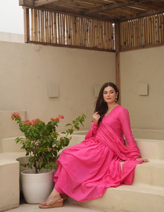 Pink Chanderi Aari Embriodered Suit Set