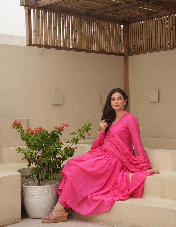 Pink Chanderi Aari Embriodered Suit Set