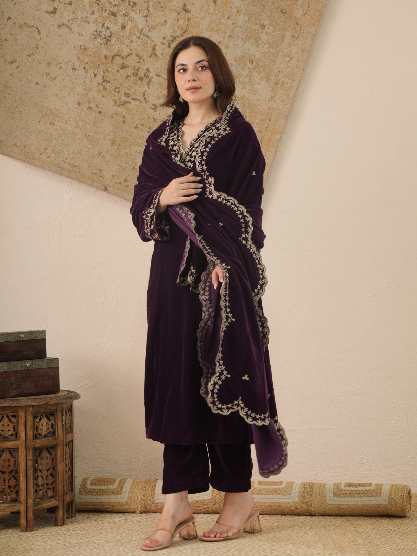 Noor Plum Velvet Kurta With Pant & Dupatta