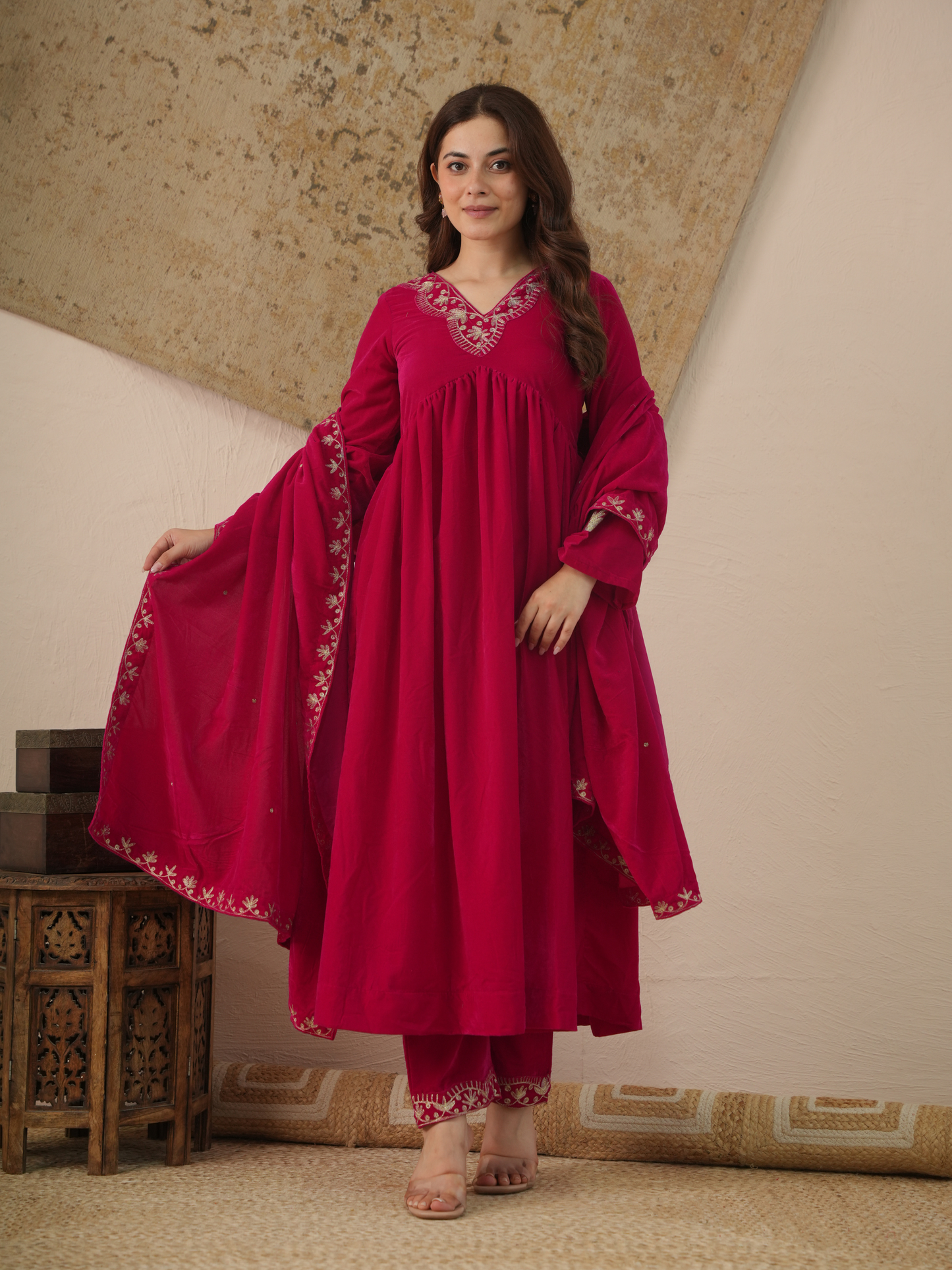 Inaya Rani Pink Velvet Kurta With Pant & Dupatta