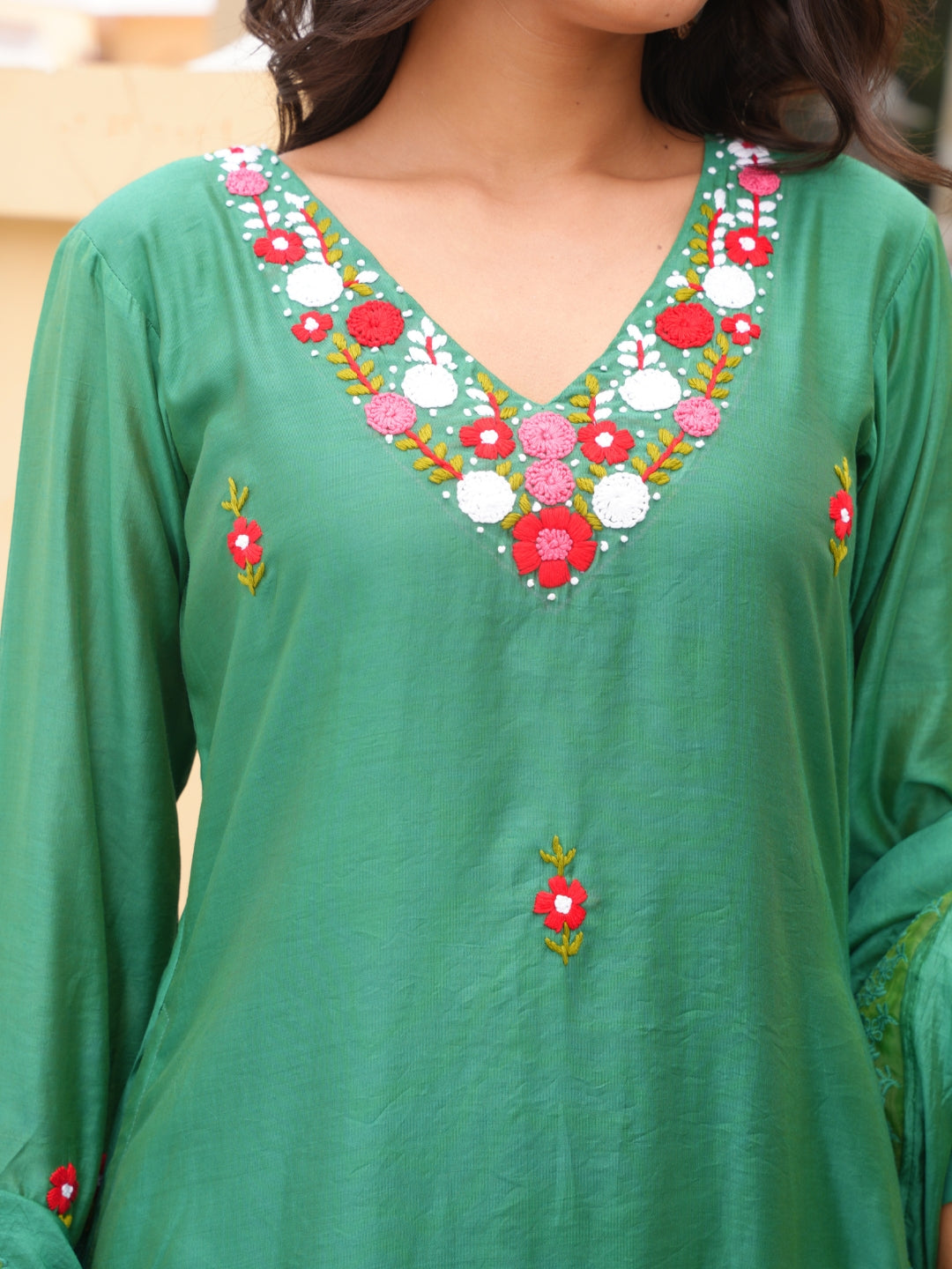 Green Floral Hand Embroidered Chanderi Kurta Set
