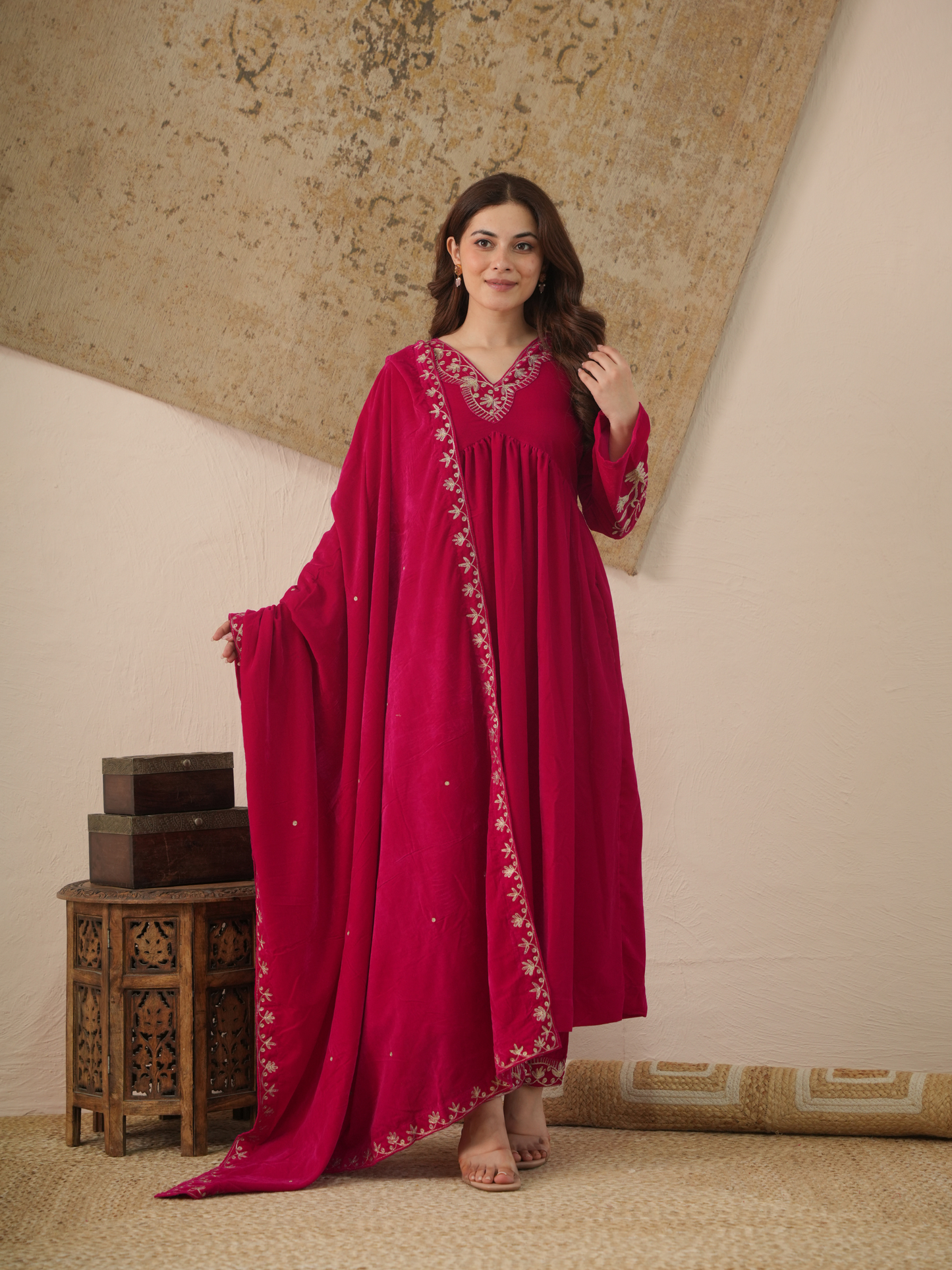 Inaya Rani Pink Velvet Kurta With Pant & Dupatta