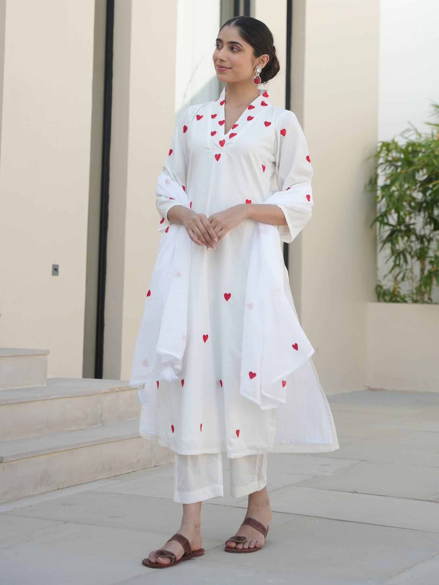 LUV WHITE COTTON HEART EMBROIDERED SUIT SET