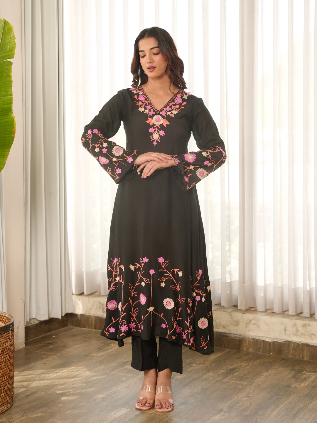 Black Floral Embroidered Muslin Kurta Set with Straight Pants
