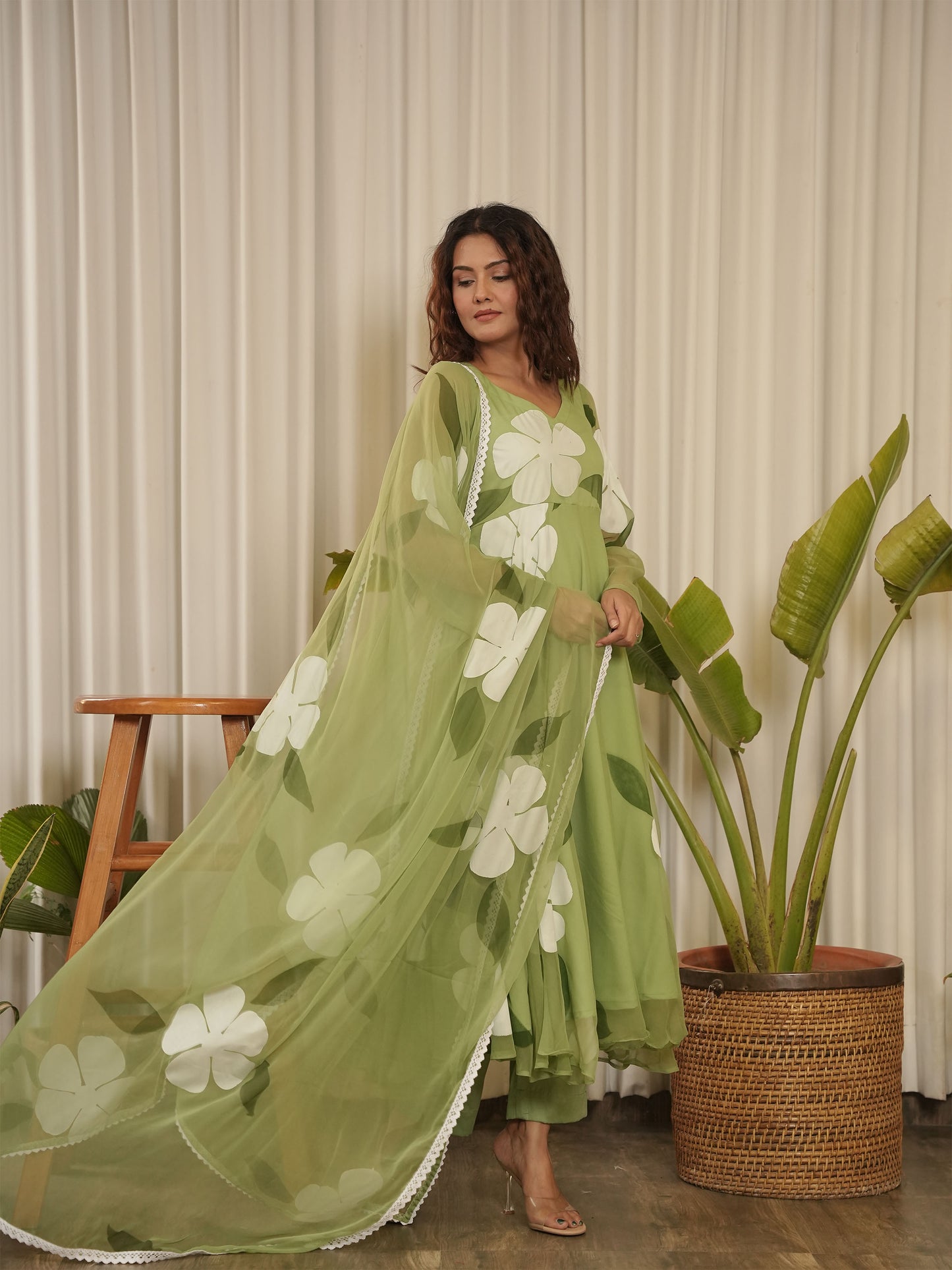 Aaira Suit Set
