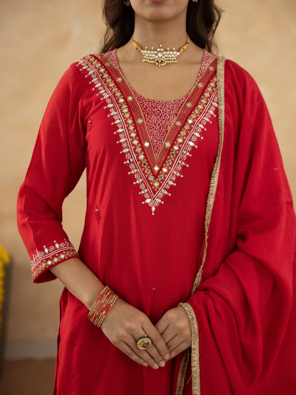 Red Handcrafted Chanderi Mirrorwork Straight Kurta Set