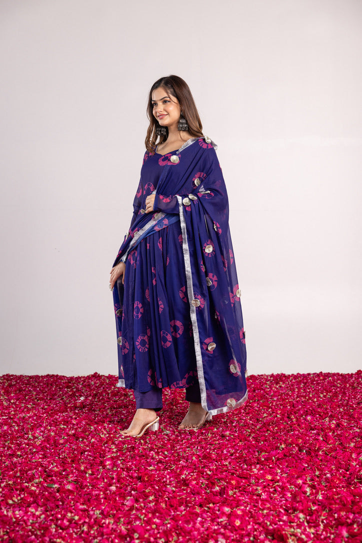 Pehno'Sa Shubh Neelam Suit Set