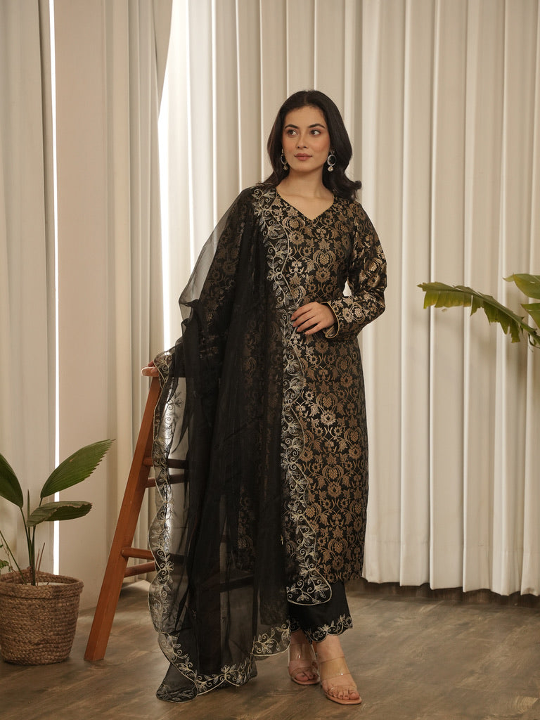 Rani Banarasi Set