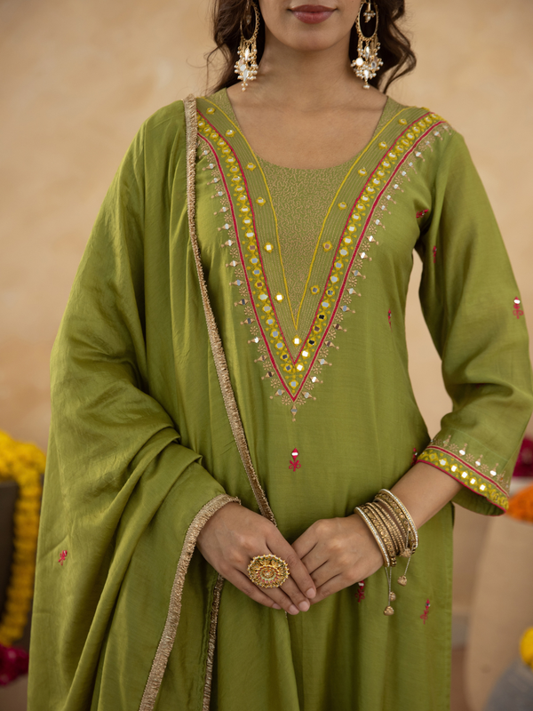 Green Handcrafted Chanderi Mirrorwork Straight Kurta Set