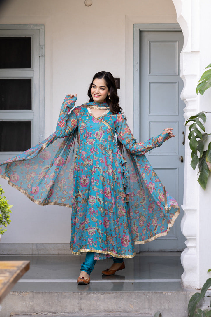 Pehno'Sa Jeevika Suit Set
