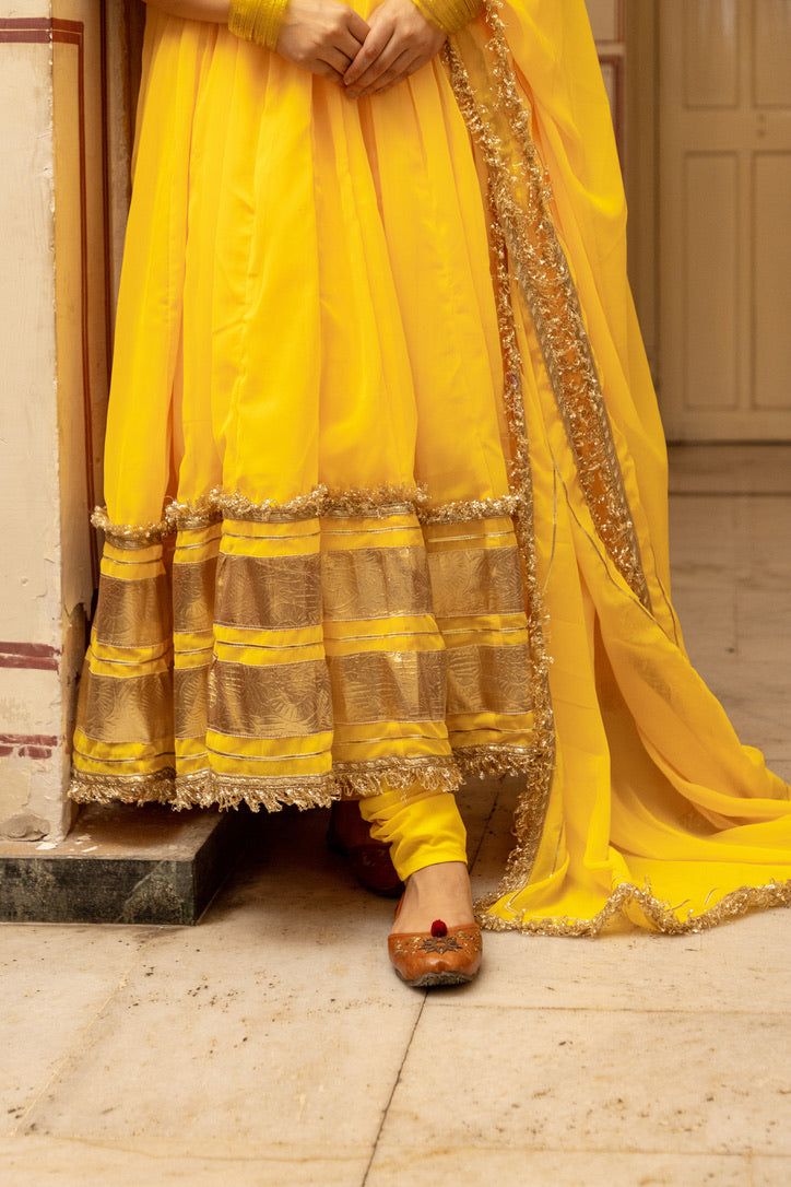Pehno'Sa Mandakini Suit Set