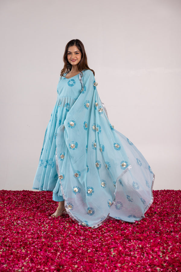 Pehno'Sa Shubh Kanta Suit Set