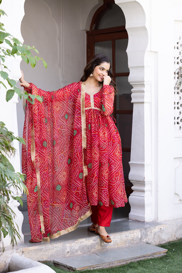 Pehno'Sa Bhavyata Suit Set