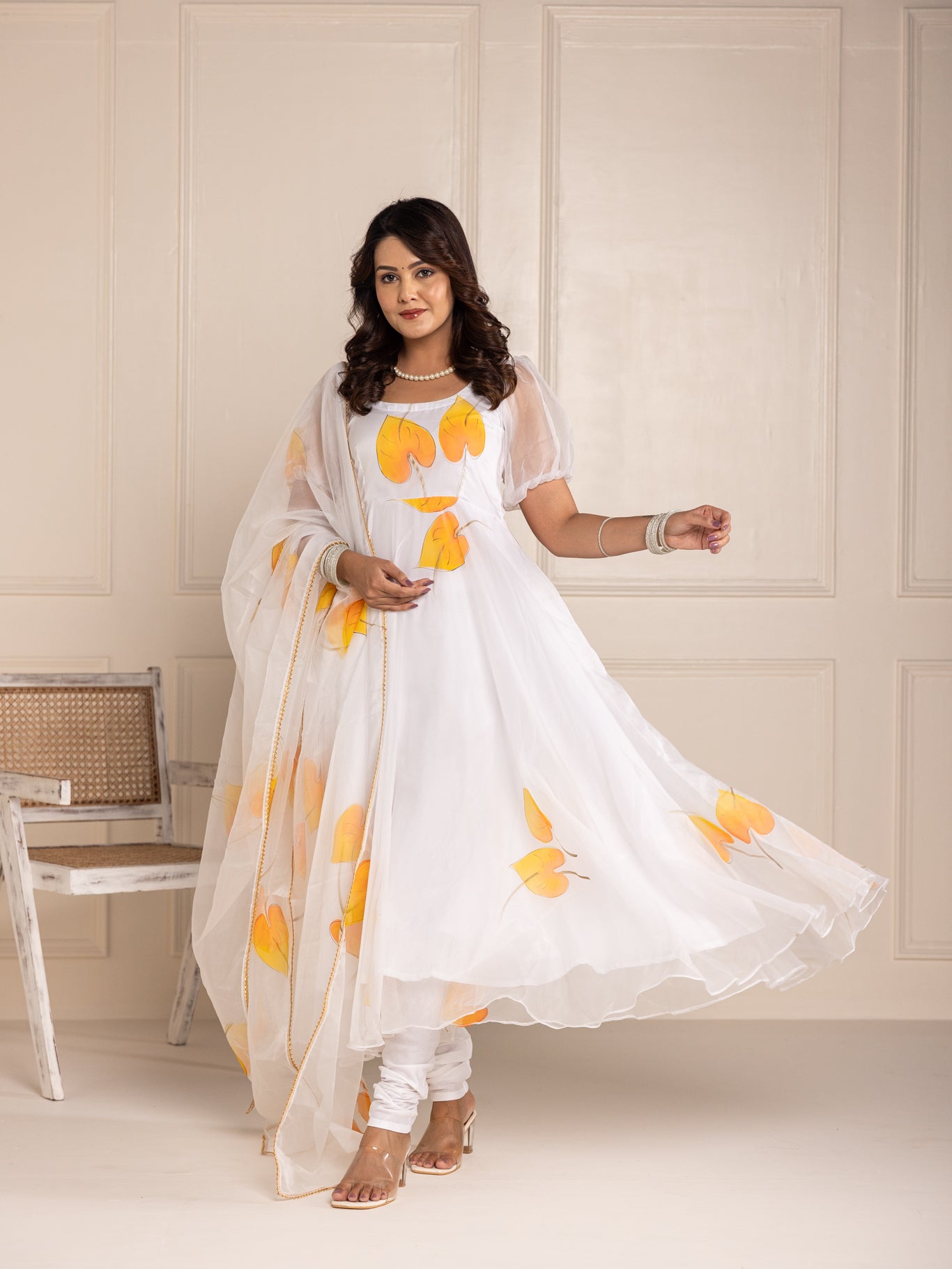 Ishita Suit Set