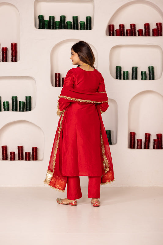 Pehno'Sa Nafeesa Suit Set