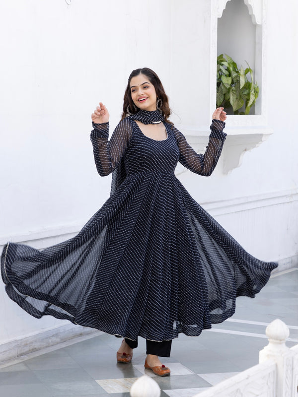 Pehno'Sa Devi Suit Set