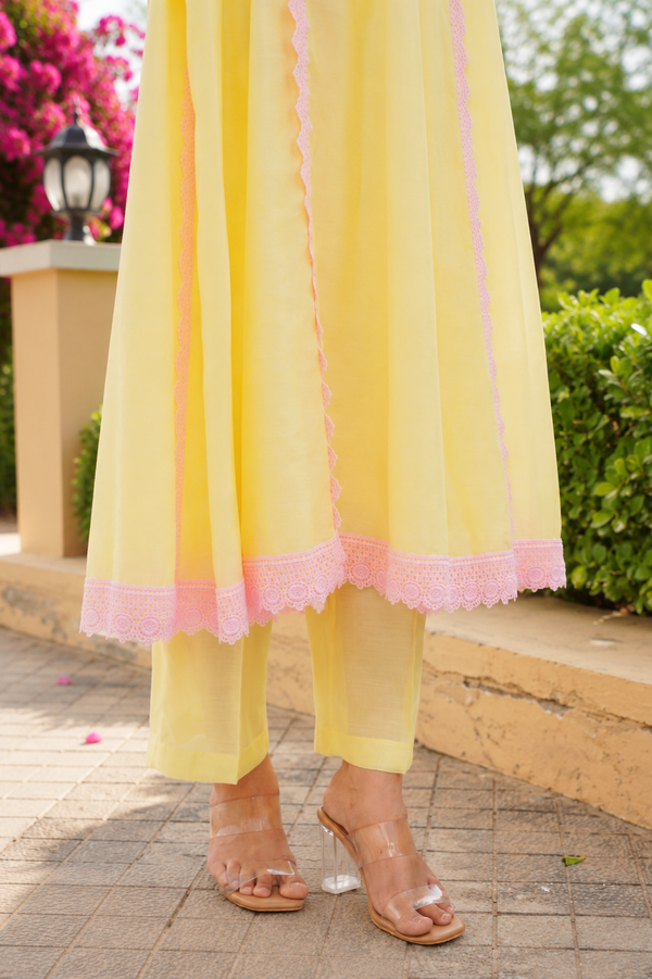Pastel Yellow Chanderi Lace Work Kurta Set