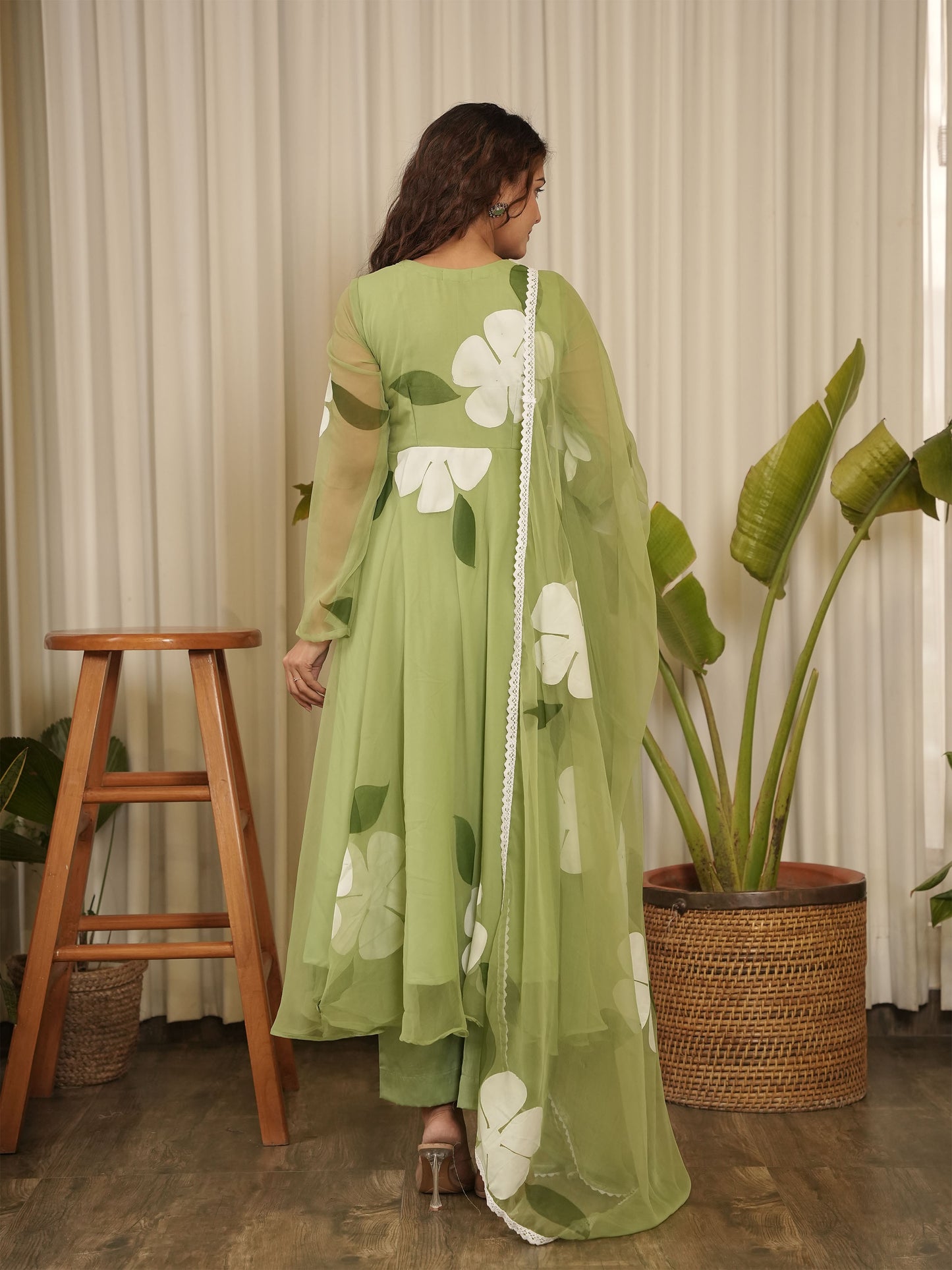 Aaira Suit Set