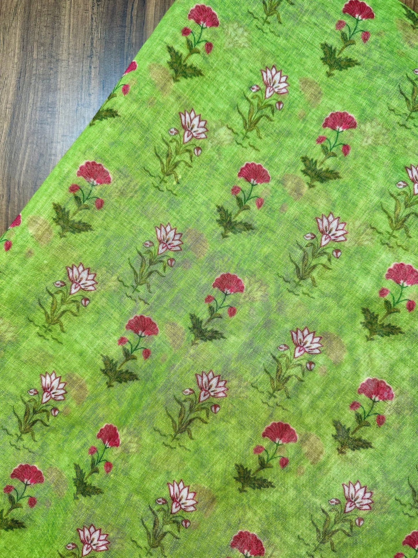 Naira Linen