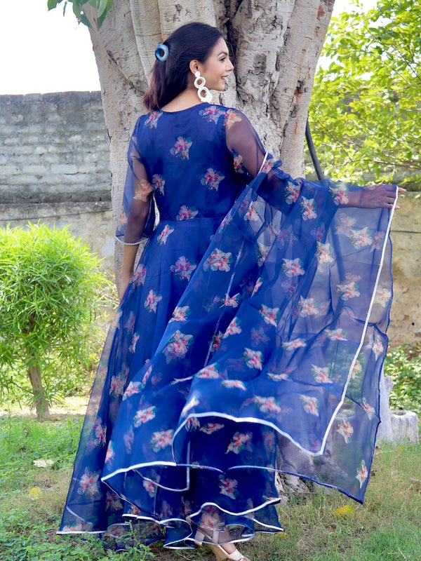 Niraali Suit Set