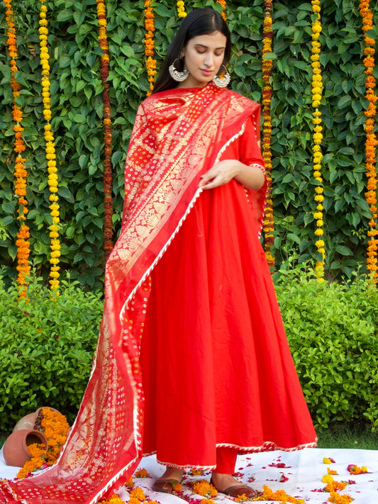 Saubhagyavati suit set