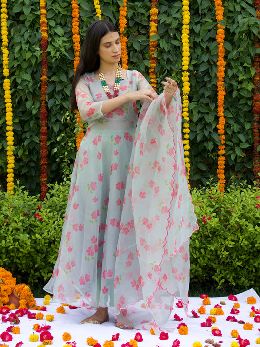 Roses Suit Set