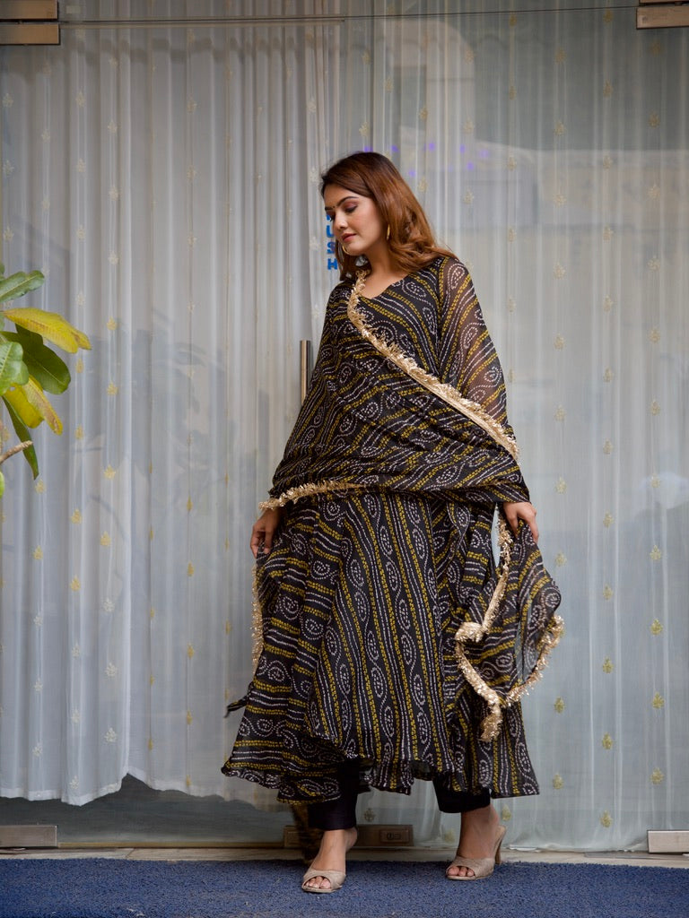 Poorvi Bandhani Set