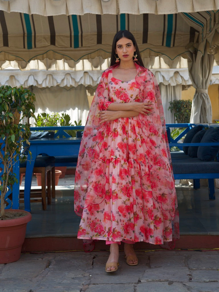 Saanvi Suit Set