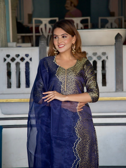 Nisa Banarasi Silk Set