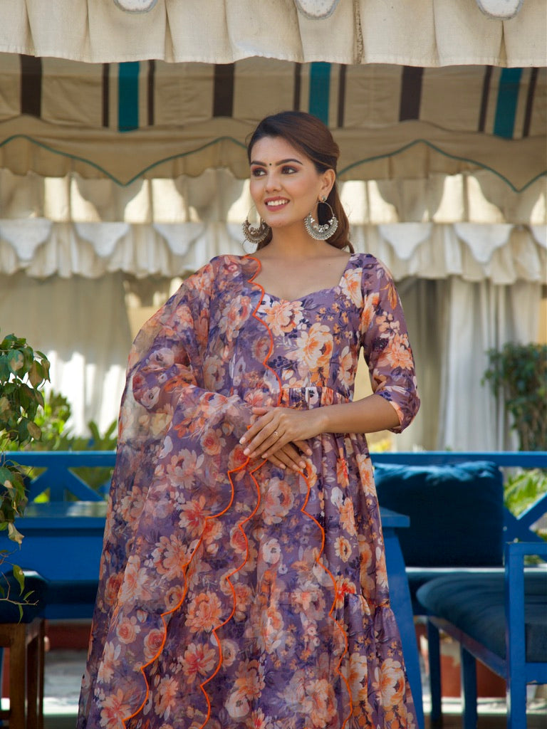 Maanvi Suit Set