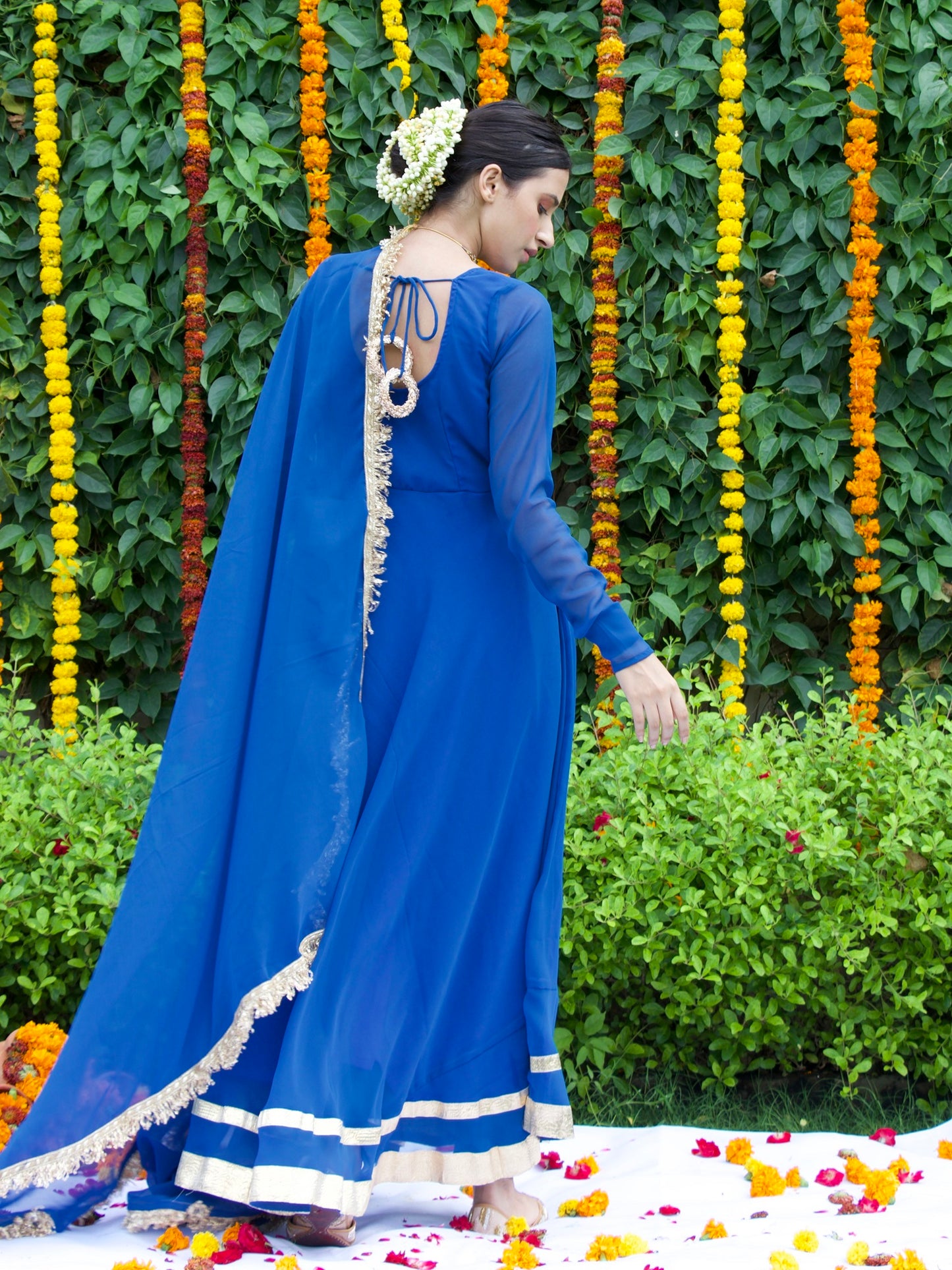 Leela Vintage Suit Set