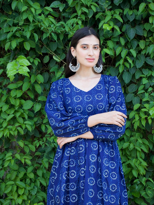 Neel Kameez Set